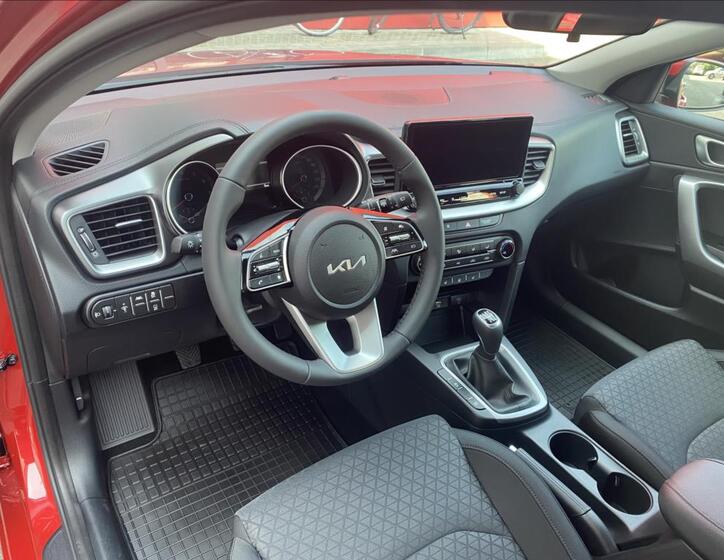 KIA Ceed 9