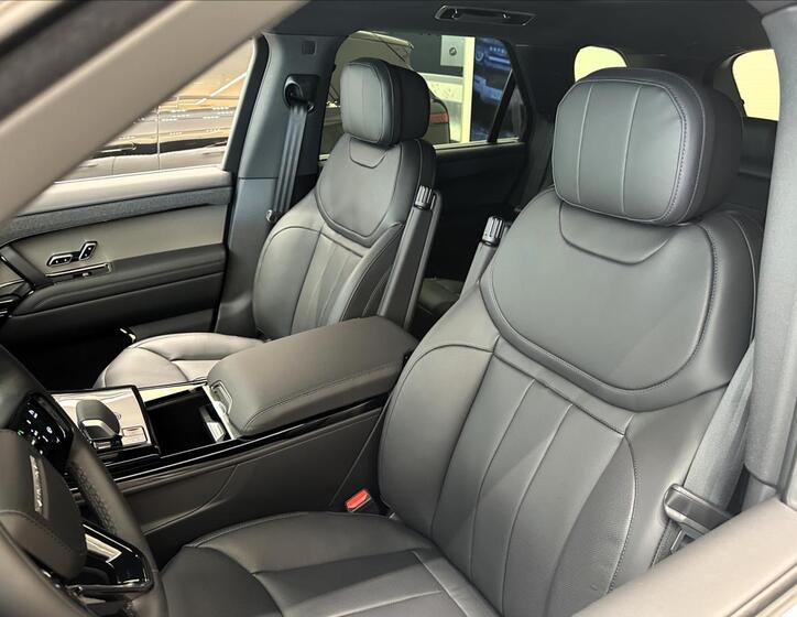 Land Rover Range Rover Sport 7