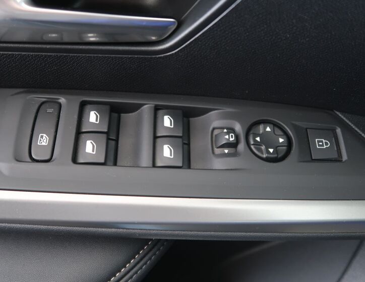 Peugeot 5008 25