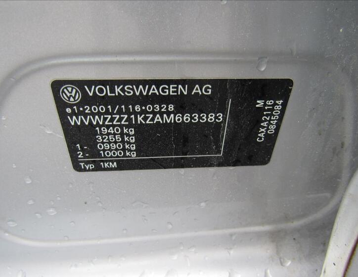 Volkswagen Golf 24