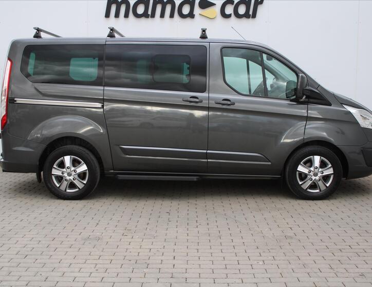 Ford Tourneo Custom 8