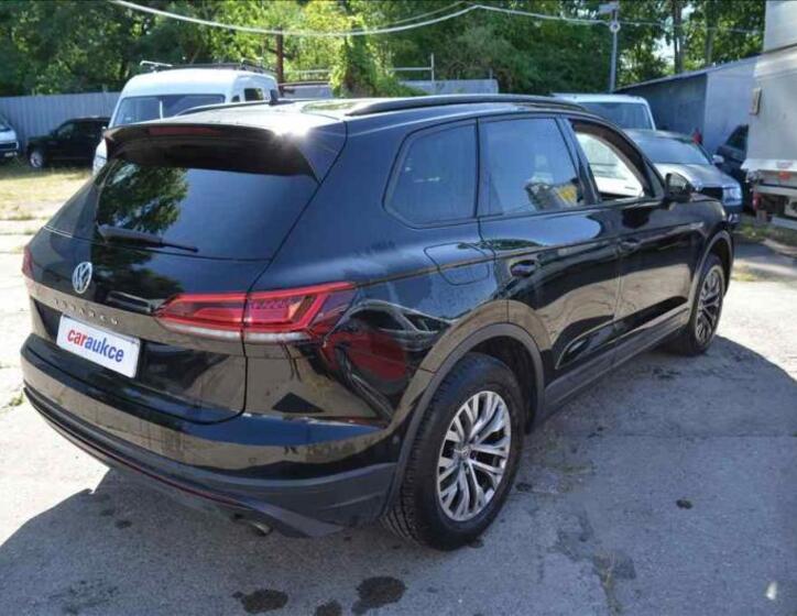 Volkswagen Touareg 4