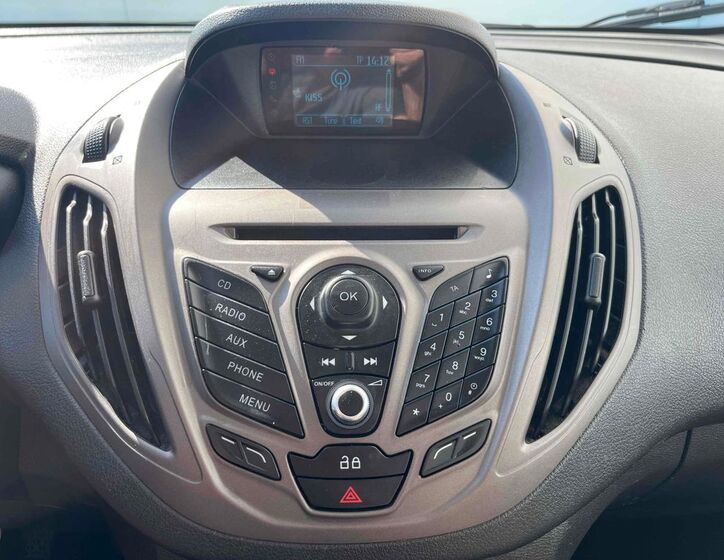 Ford Tourneo Courier 14