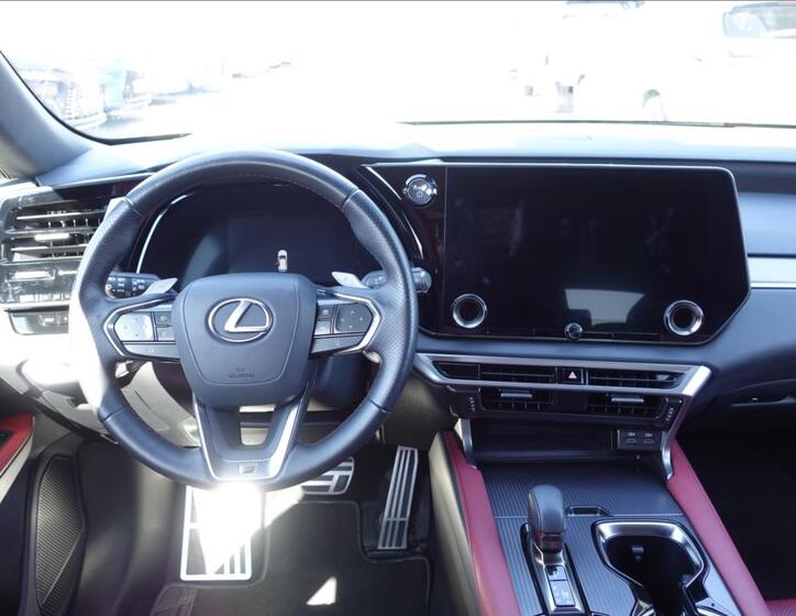 Lexus RX 500h 9