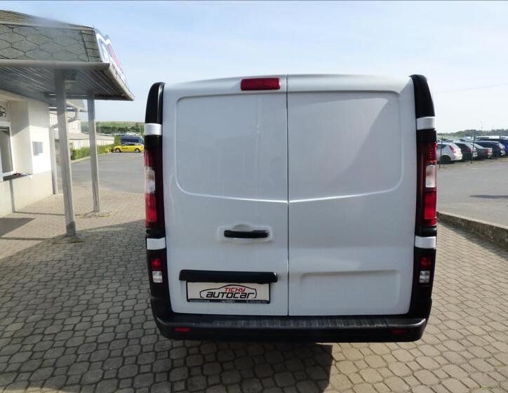 Renault Trafic 4