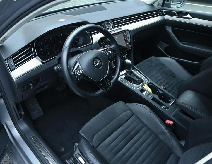 Volkswagen Passat 2