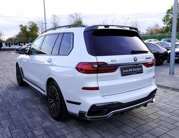 BMW X7 4