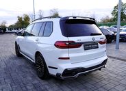 BMW X7 4