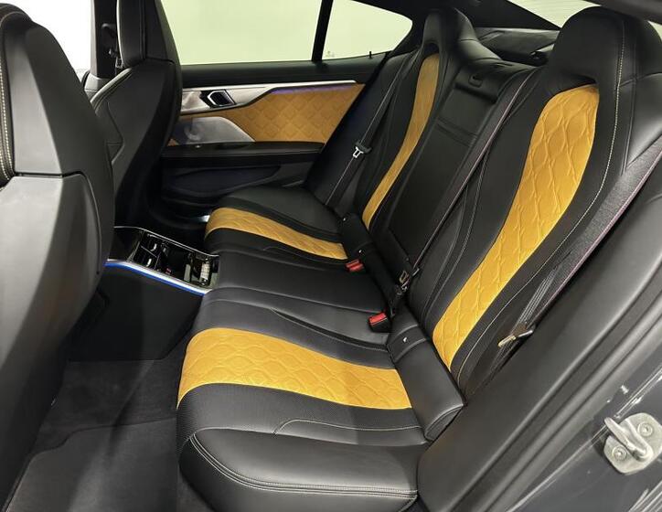 BMW M8 14