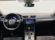 Škoda Superb 9