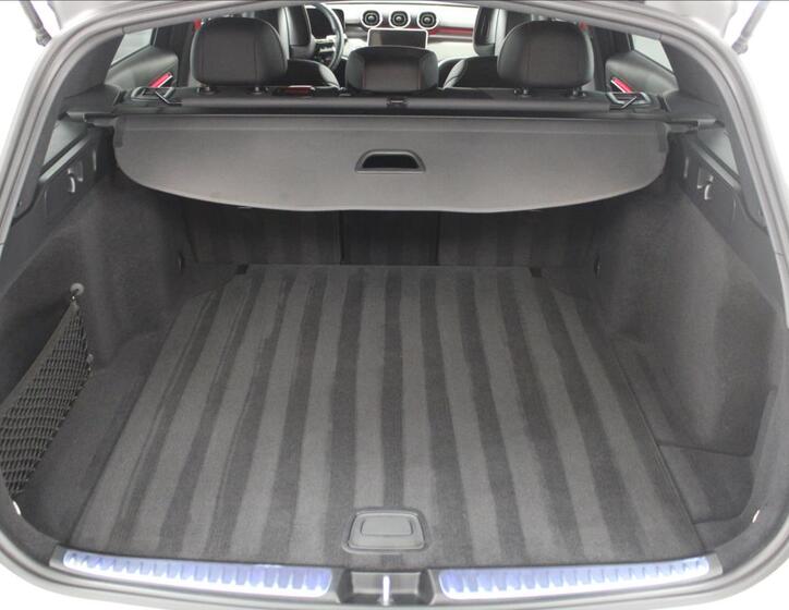 Mercedes-Benz Třídy C 12