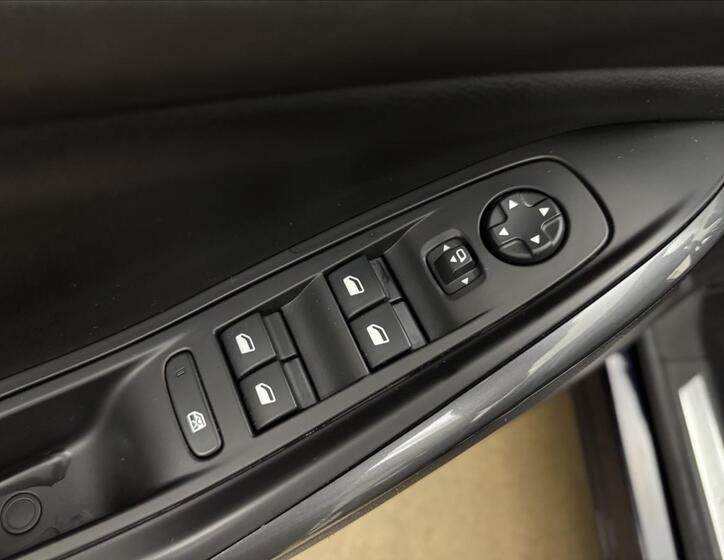 Opel Grandland X 30