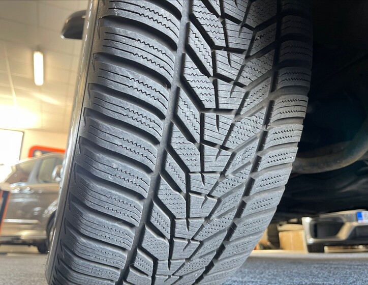 Jeep Grand Cherokee 32