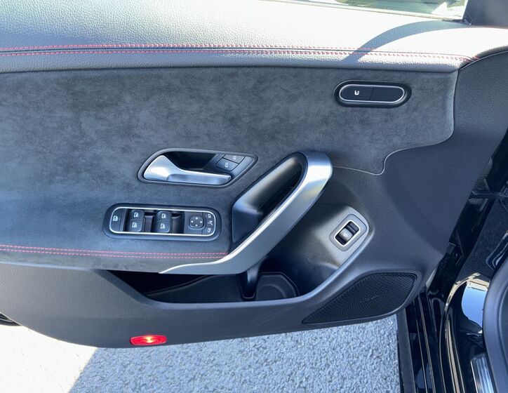 Mercedes-Benz CLA 24