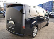 Hyundai Staria 5
