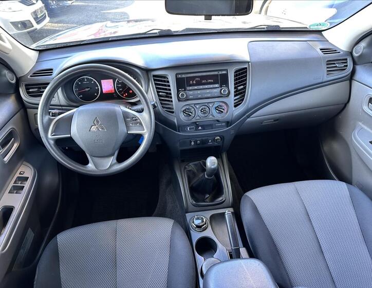 Mitsubishi L200 14