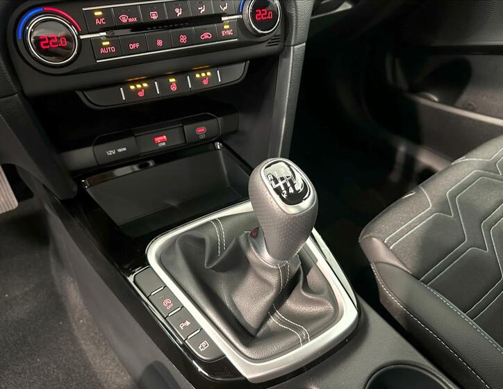 KIA Ceed 13