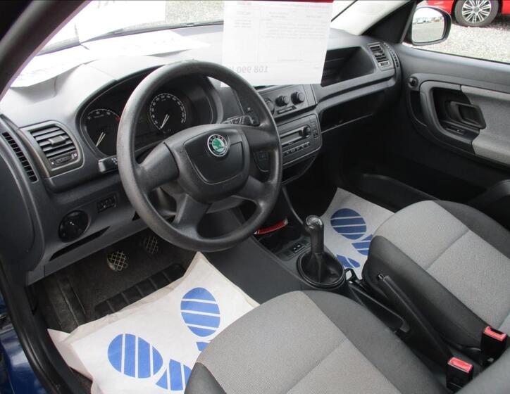 Škoda Roomster 14