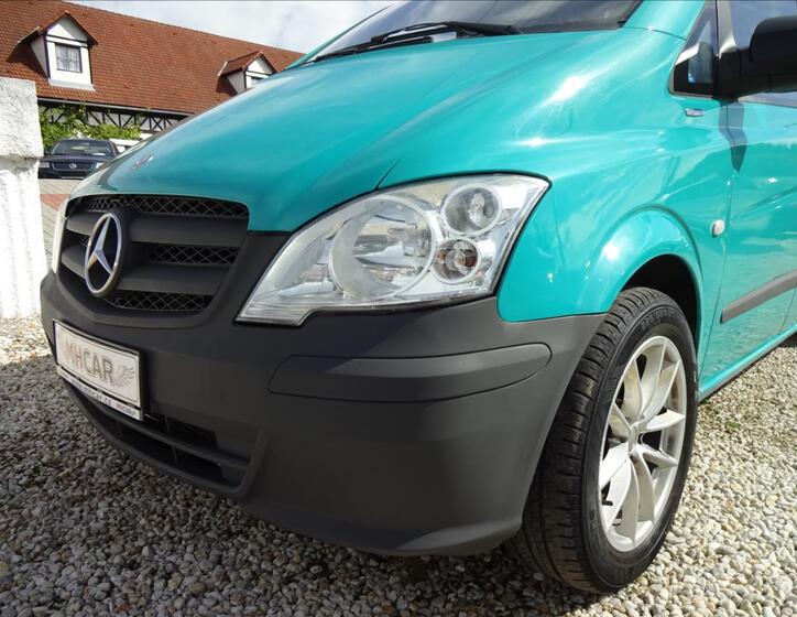 Mercedes-Benz Vito 12