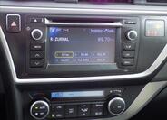 Toyota Auris 15