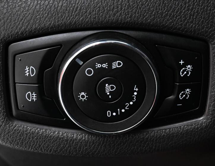 Ford Tourneo Connect 24