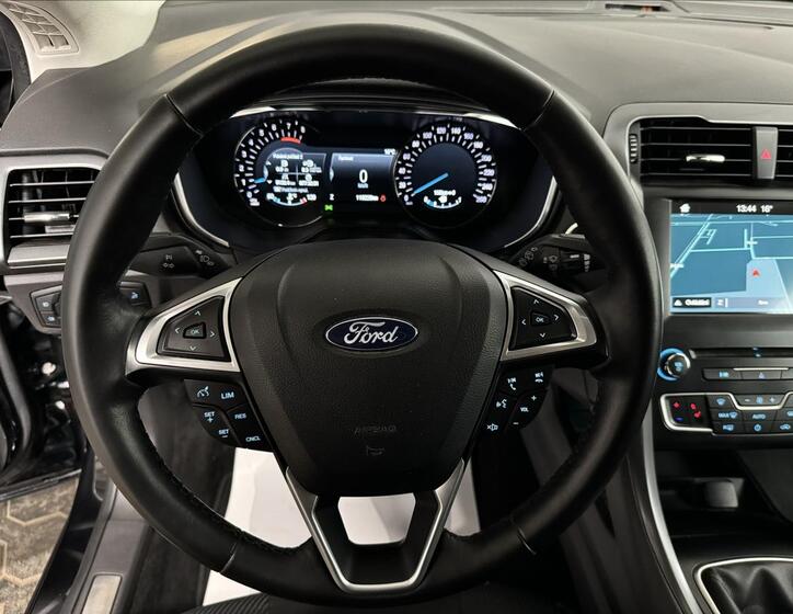Ford Mondeo 17