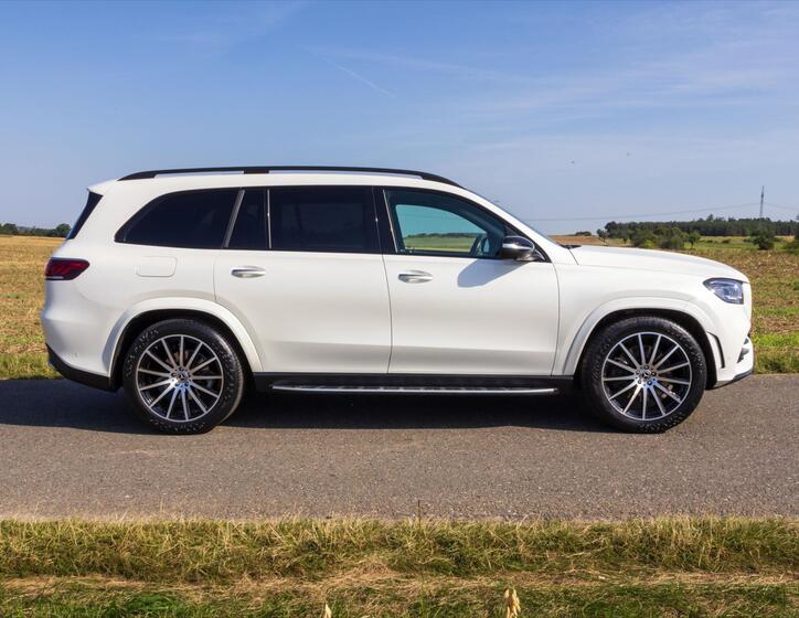 Mercedes-Benz GLS 8