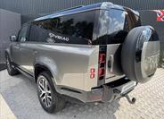 Land Rover Defender 6