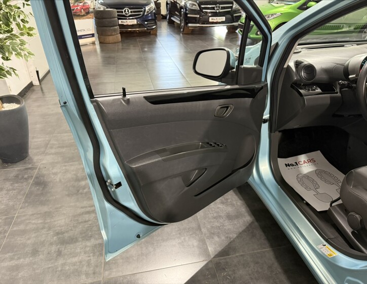 Chevrolet Spark 6