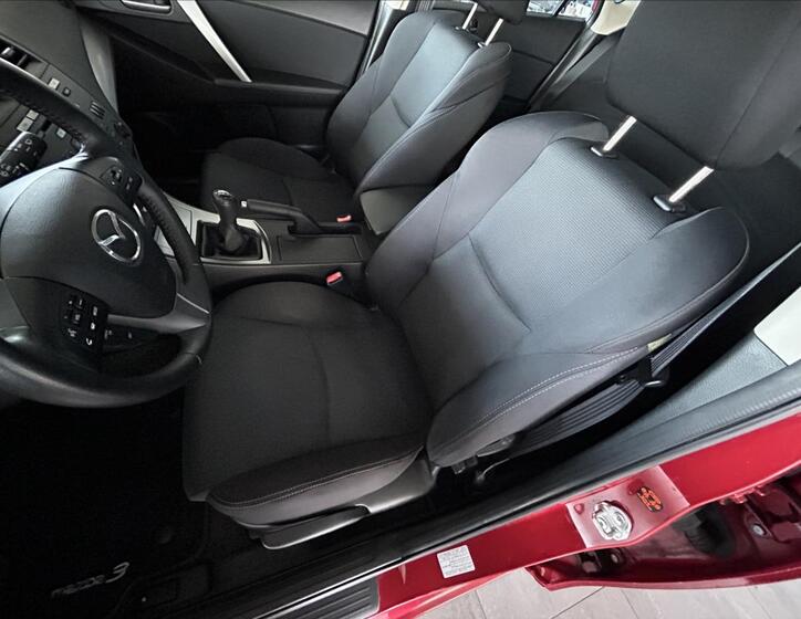 Mazda 3 15