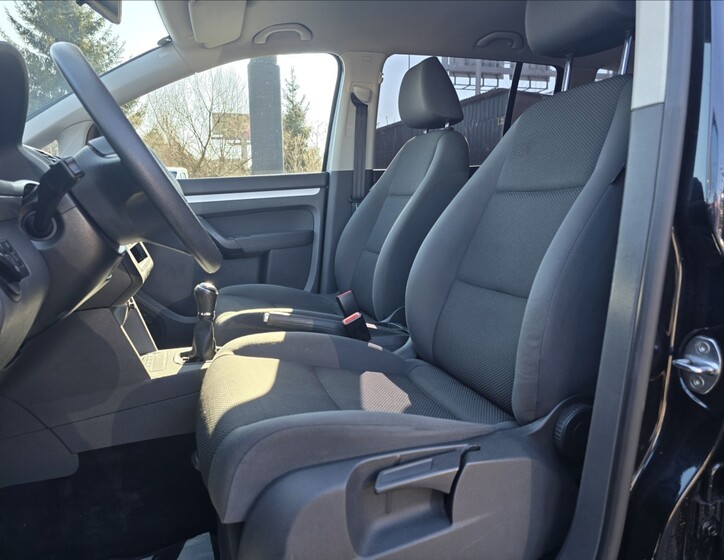 Volkswagen Touran 9