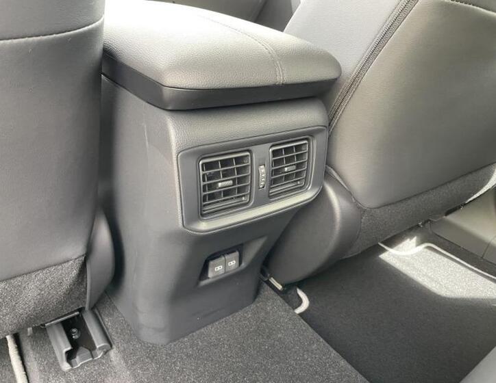 Toyota RAV4 17