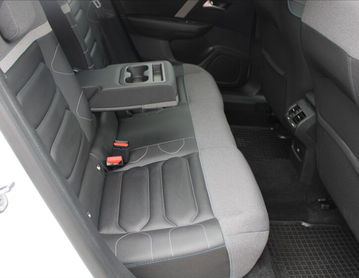Citroën C4 X 27