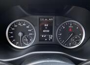Mercedes-Benz Vito 17