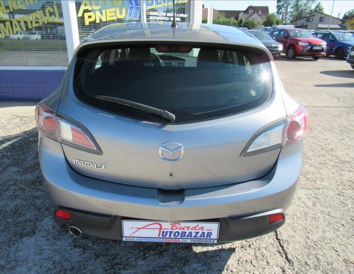 Mazda 3 6