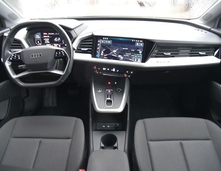 Audi Q4 21
