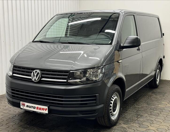 Volkswagen Transporter 1
