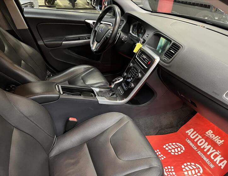 Volvo V60 18
