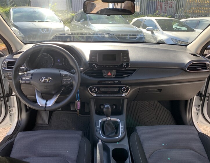 Hyundai i30 9