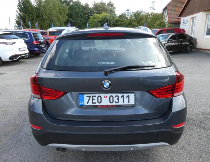 BMW X1 8