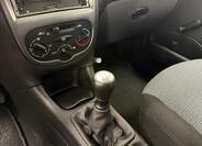 Peugeot 206 13