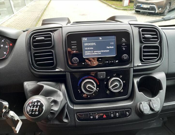 Toyota ProAce 12