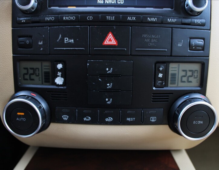 Volkswagen Touareg 12
