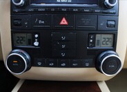 Volkswagen Touareg 12