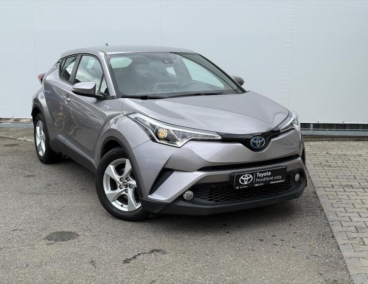 Toyota C-HR 3