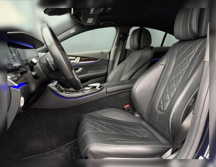 Mercedes-Benz CLS 10