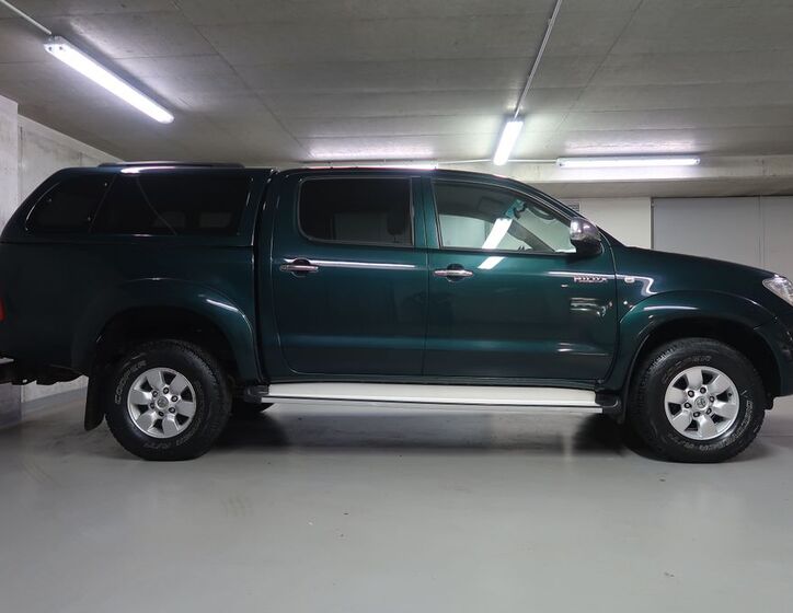 Toyota Hilux 4