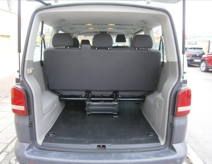 Volkswagen Caravelle 7