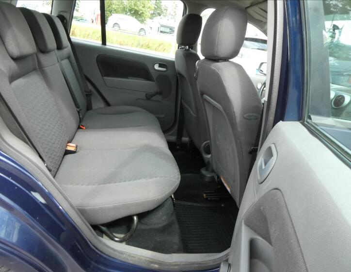 Ford Fusion 12