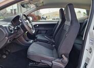 Volkswagen up! 19